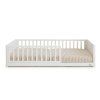 Biela masívna posteľ Smooth Monty Bed